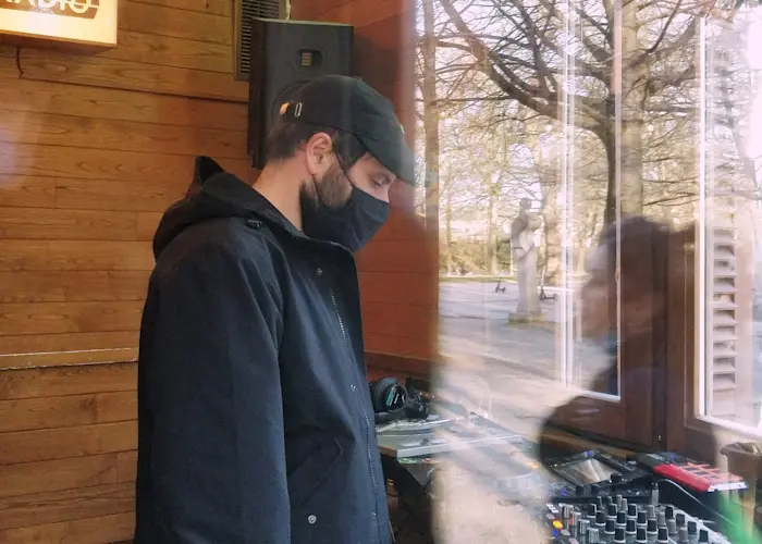 Le Pacifique w/ Jeunesse 7