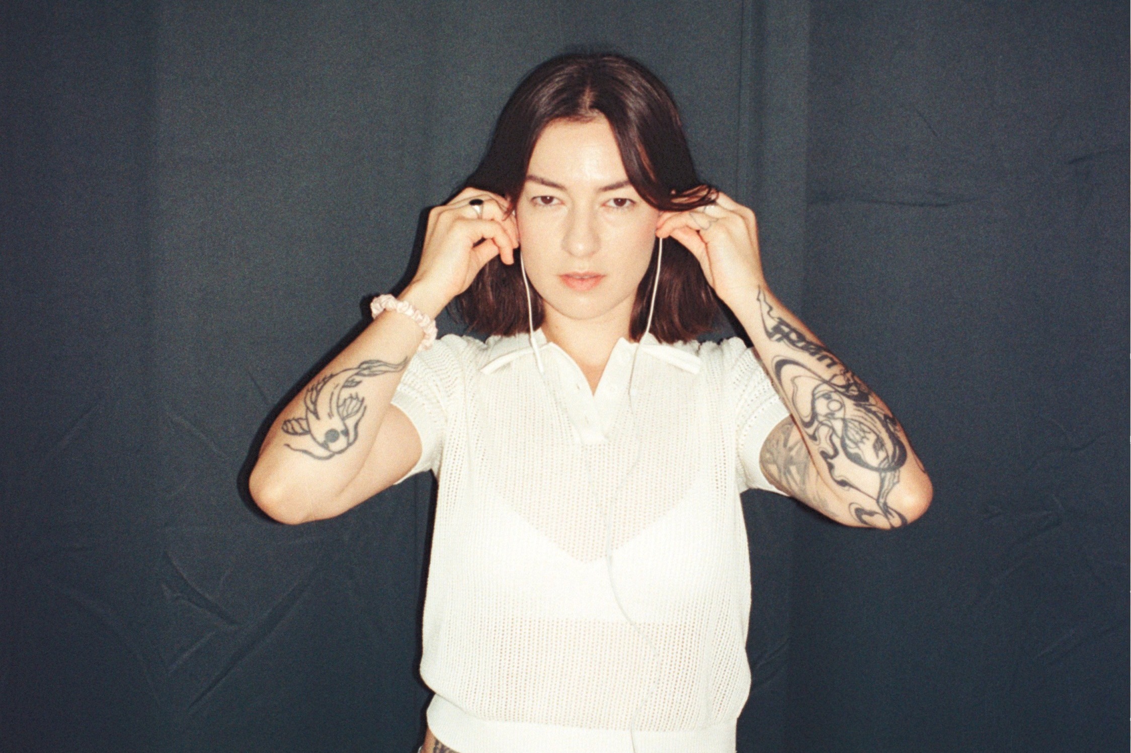 Outsiders: Proxima w/ Jelena