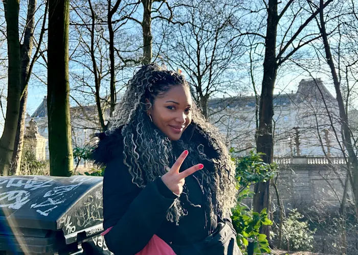 Laryssa Kim presents the original score of 'Mobutu's Game' by Guillaume Graux