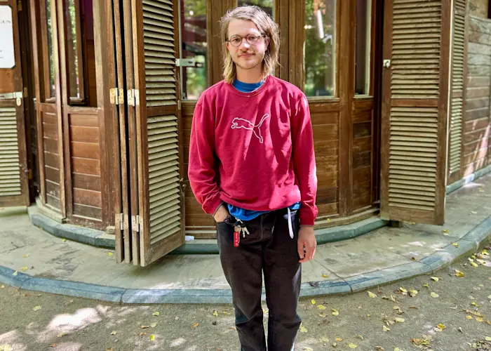 Het Bos w/ Bram De Laet