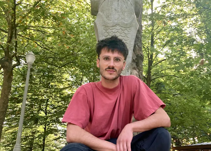 Think Outside The Kiosk w/ Gguusstt