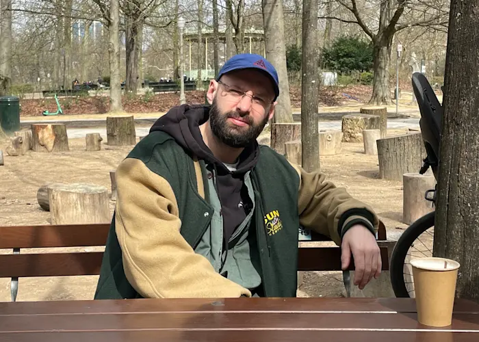 Expanded Audio Resistance w/ Weird Dust