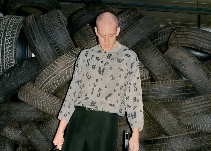 Outsiders: Bureau B w/ Das Kinn