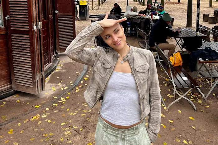 Noannaos invites Ouri