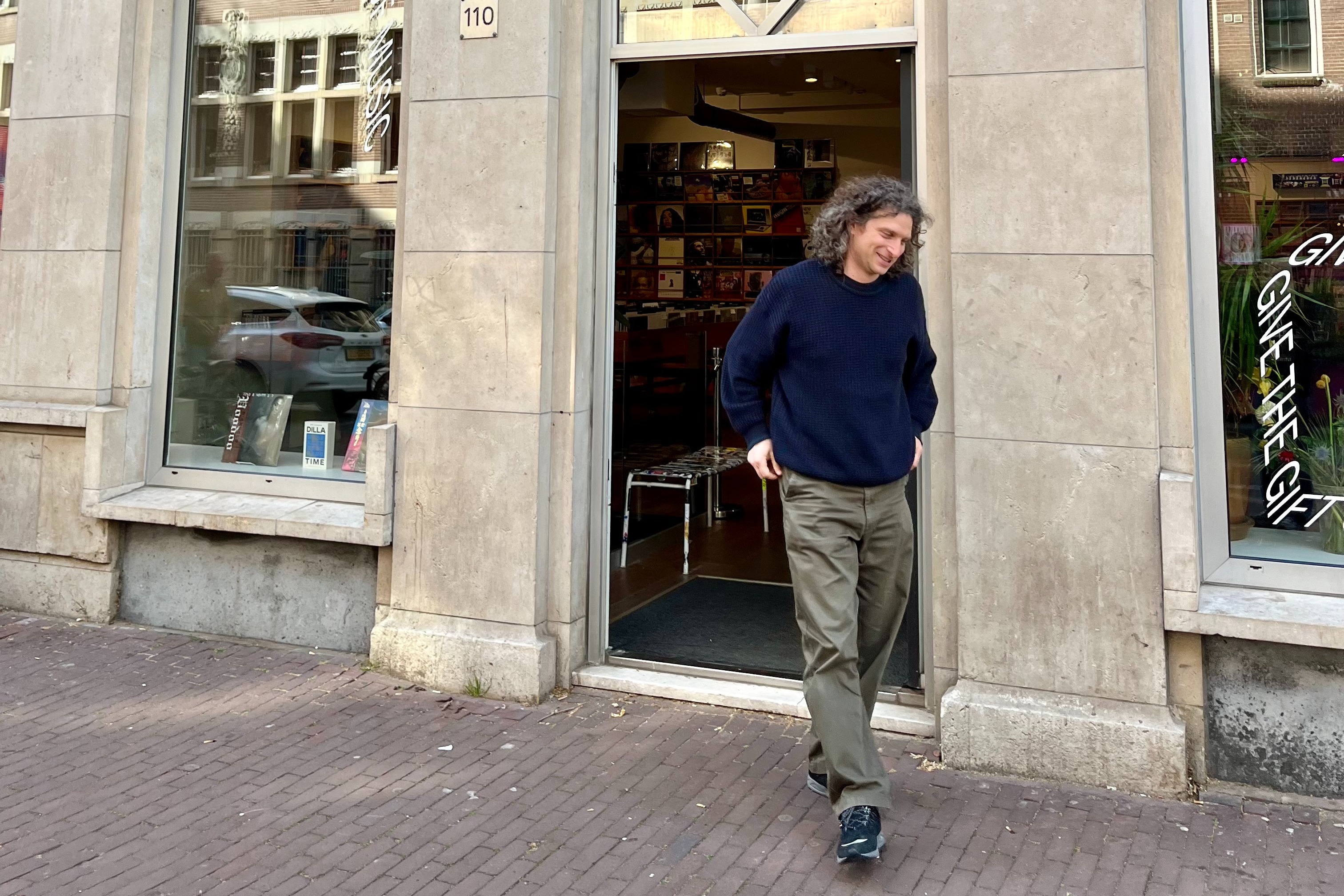 Outsiders: Rush Hour w/ Gropina plays Paesaggi Records