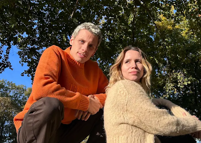 JulioJulio & Nina Welch