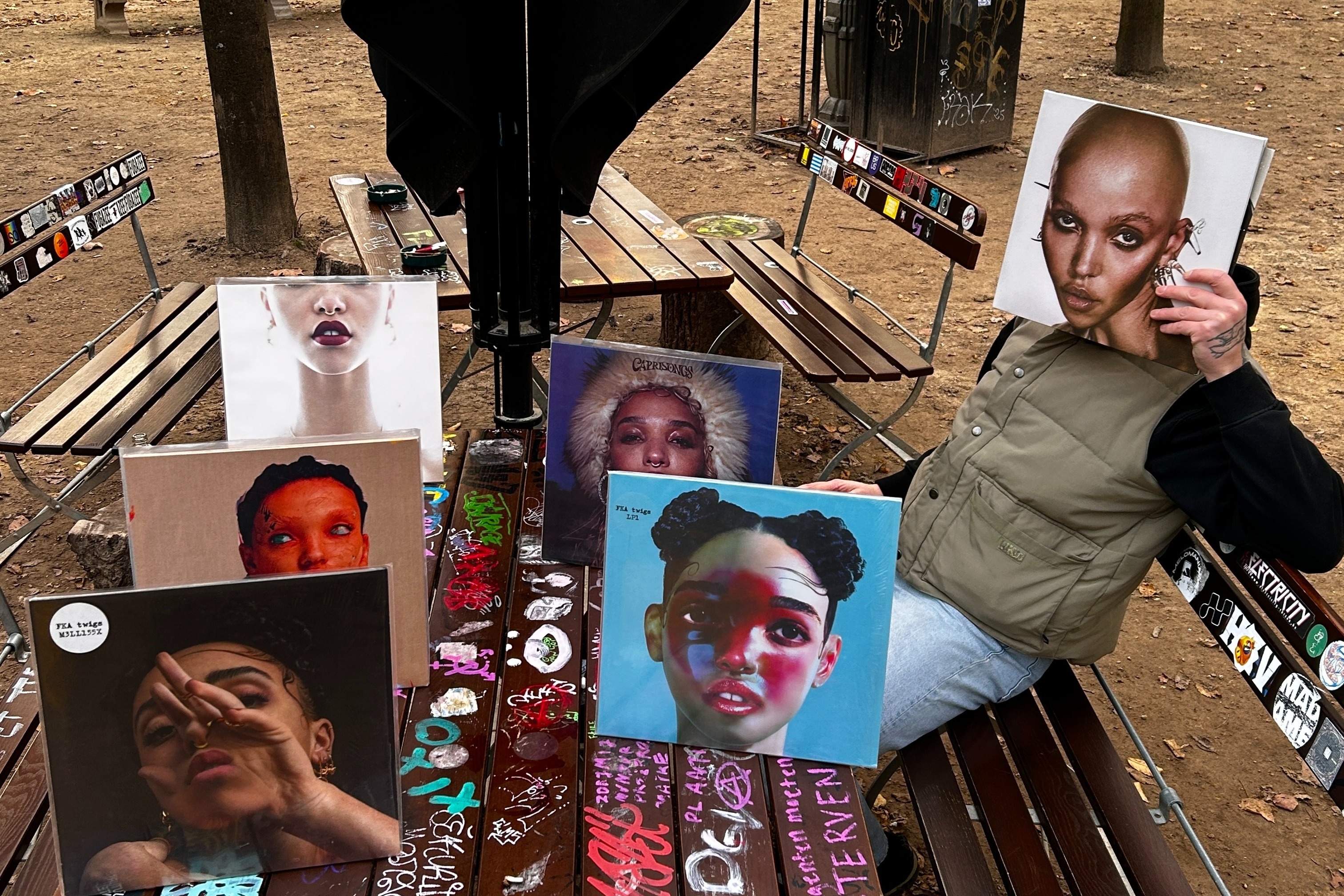 It's Never Too Late To Stan: FKA twigs w/ Fake Moss