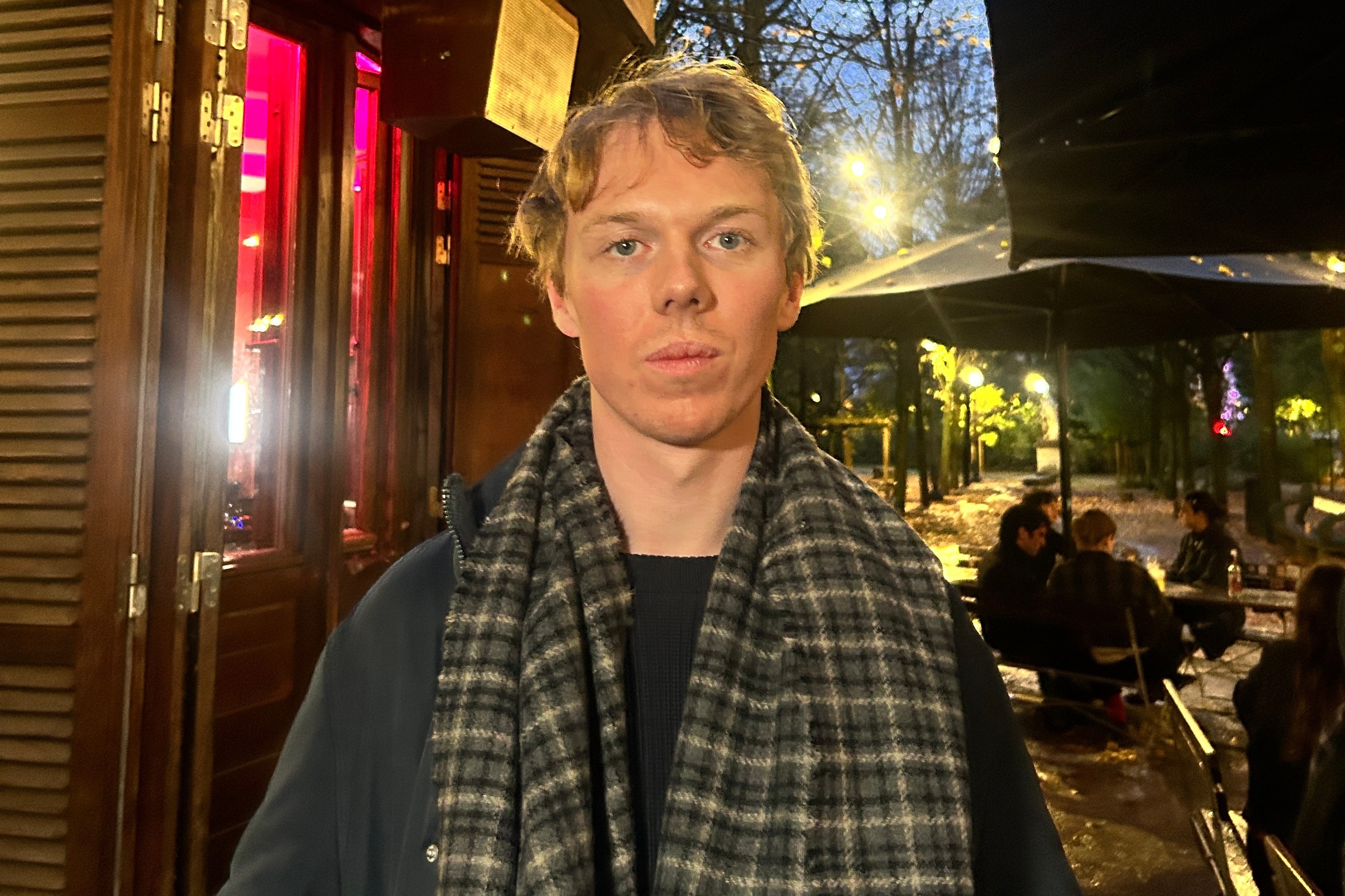 Noannaos invites Arthur Brouns