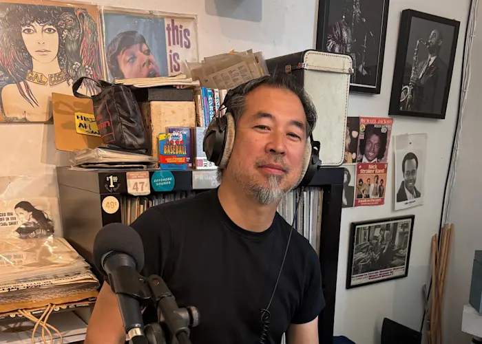 Outsiders: Lexis (Music is My Sanctuary) w/ Aki (Cosmos Records)