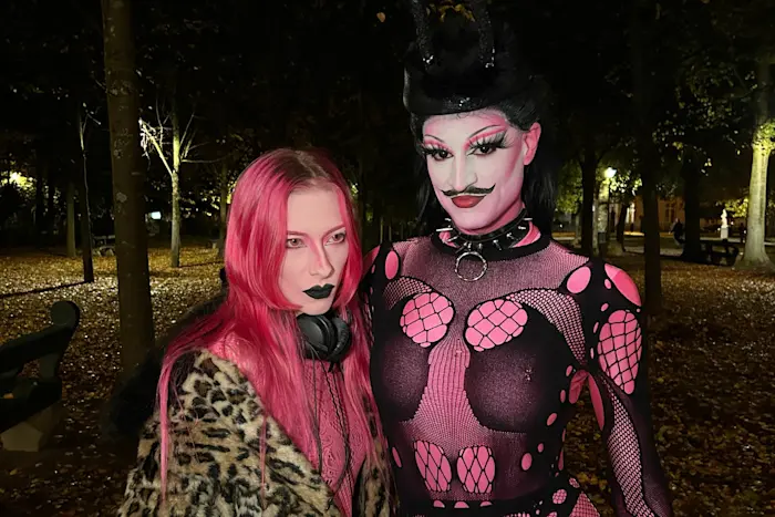  Dana Montana & Veronika