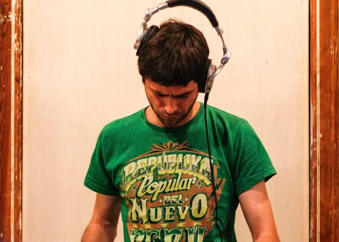 Outsiders: Glossy Mistakes w/ Eck Echo