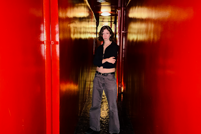 Outsiders: Honey Trap w/ Amelia Holt