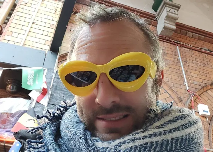 Outsiders: Bongo Joe Records w/ soFa elsewhere