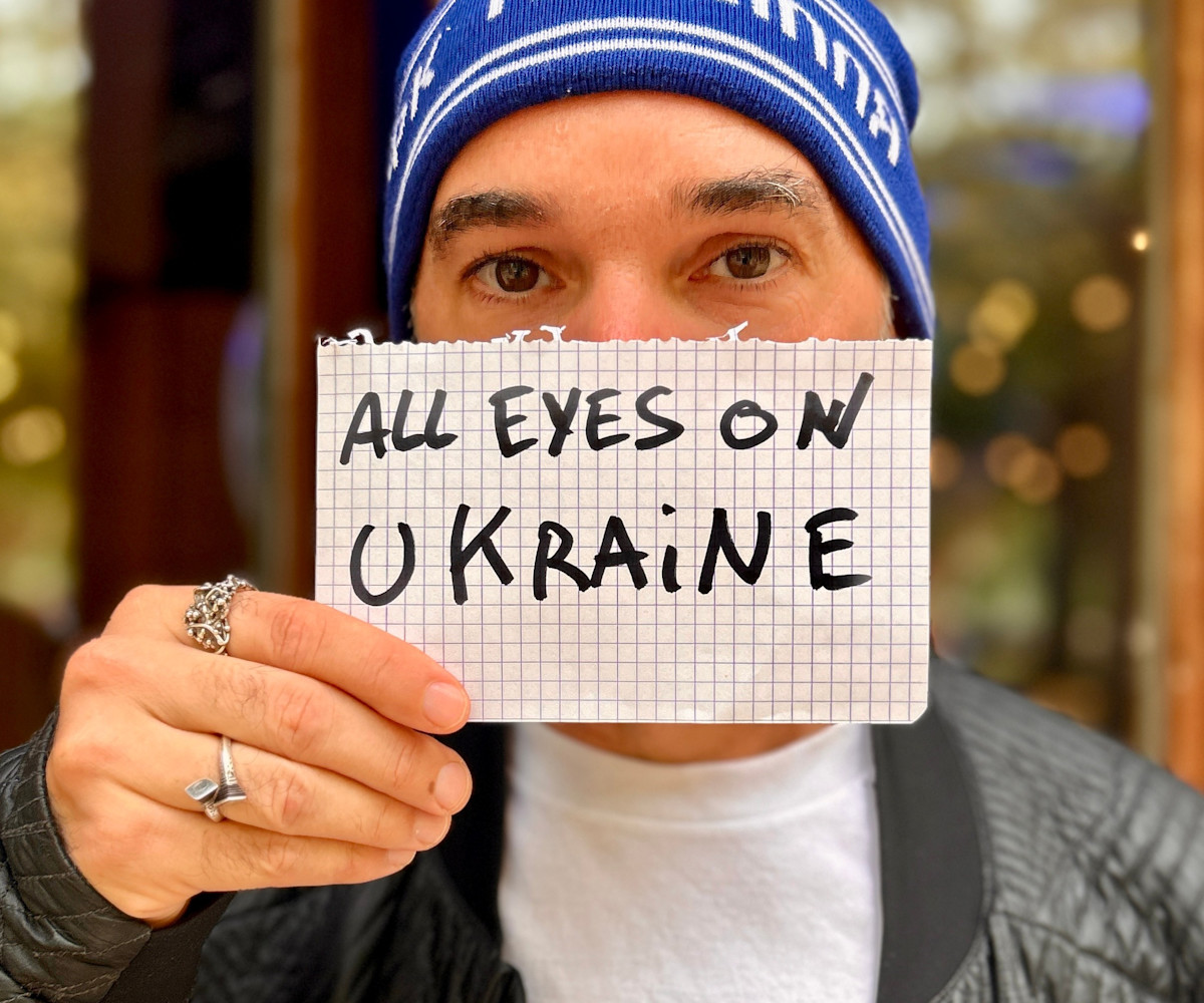 Night On Earth w/ Tzii - All Eyes On Ukraine