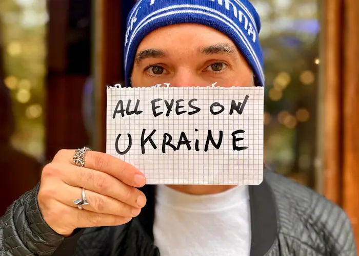 Night On Earth w/ Tzii - All Eyes On Ukraine