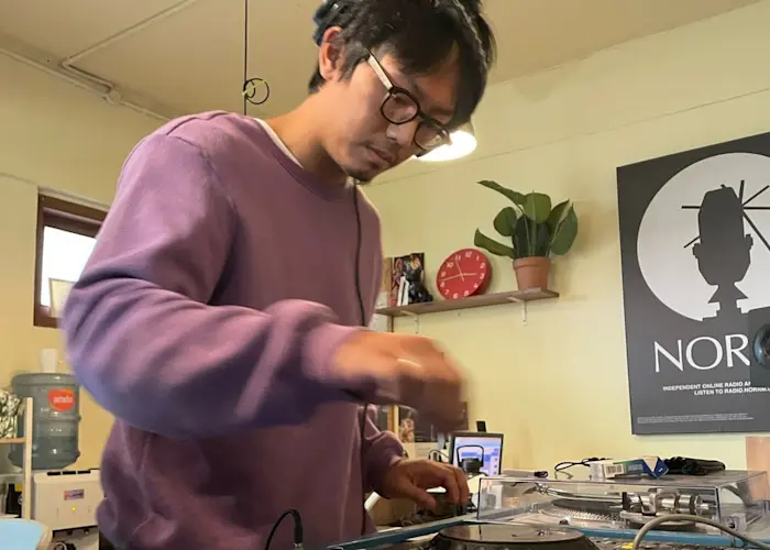 Outsiders: Peels Records w/ Bernhard