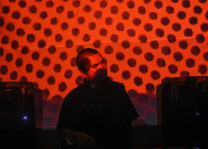 Outsiders: Dekadenz Records w/ Jonathan Kusuma