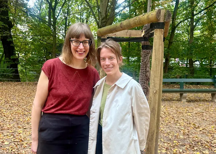 UNBURDENED BONES w/ Lazzaro & Annelies Monseré