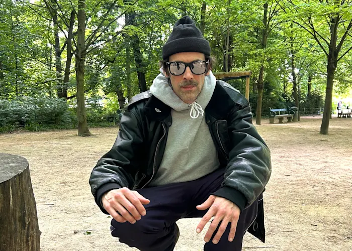 NiXiE invites DJ Ramon