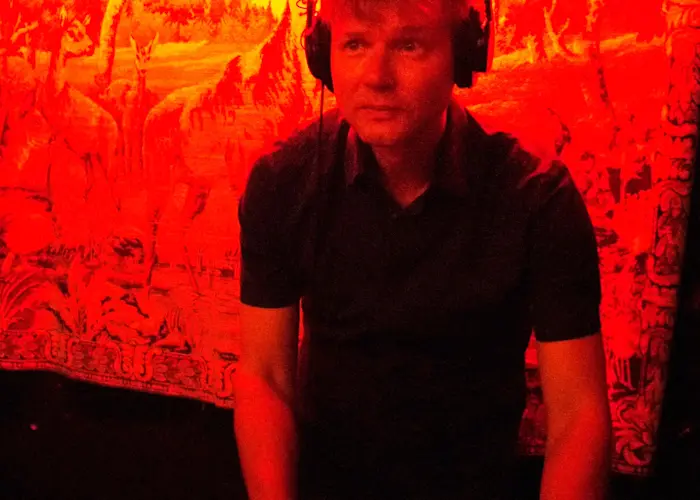 Outsiders: Sähkö Recordings w/ Tommi Grönlund