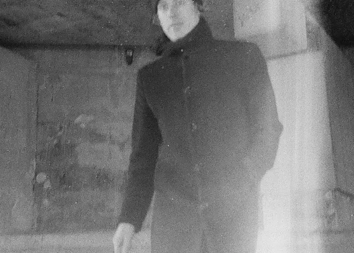 Outsiders: Altered Circuits w/ Betonkust