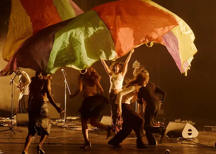 Outsiders: life is beautiful - post-libiversary special