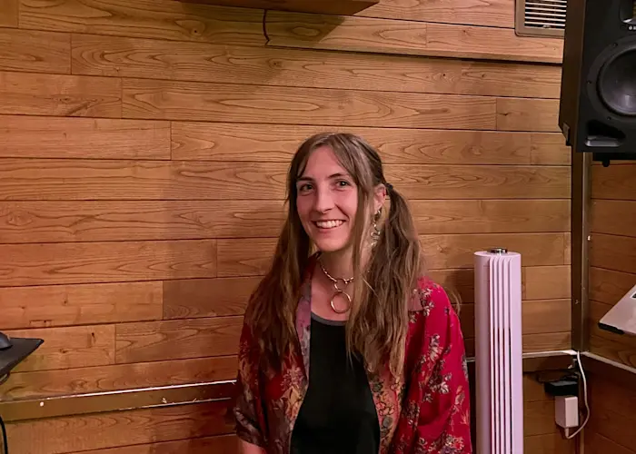 Noannaos invites Hannah Lee