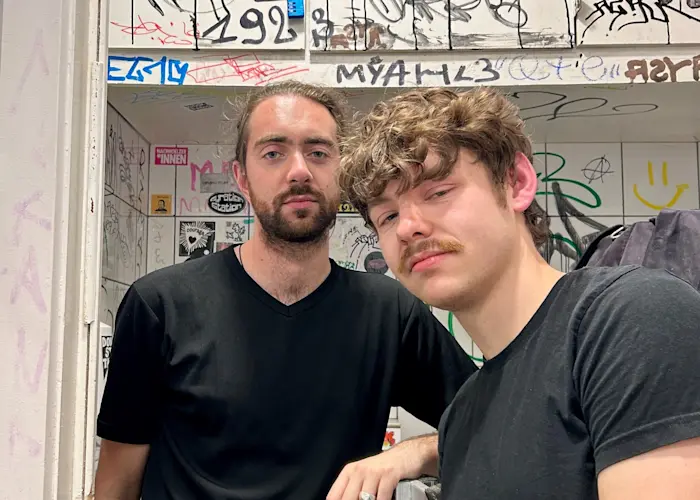 Het Bos w/ ECHAFAUDAGES