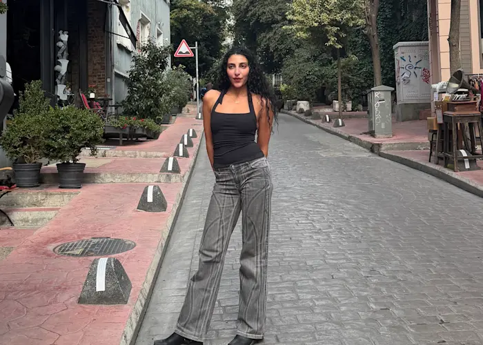 Outsiders: murmur w/ karmel