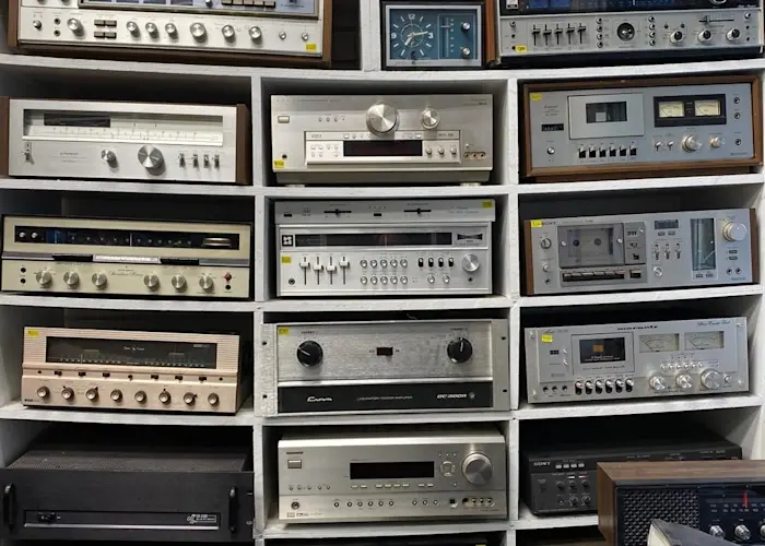 Outsiders: Kanal w/ Matt Connors