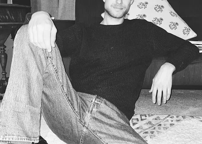 Outsiders: Invisible, Inc. w/ Sigward