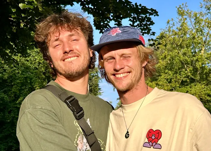 Think Outside The Kiosk w/ Jo & Lele