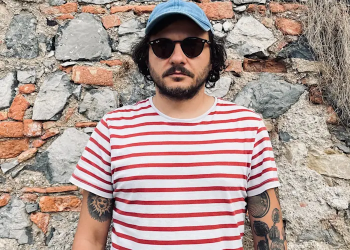 Outsiders: Invisible, Inc. w/ Vitorijoski