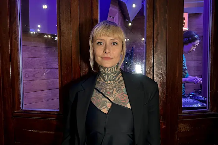 Gegen w/ Samantha Togni