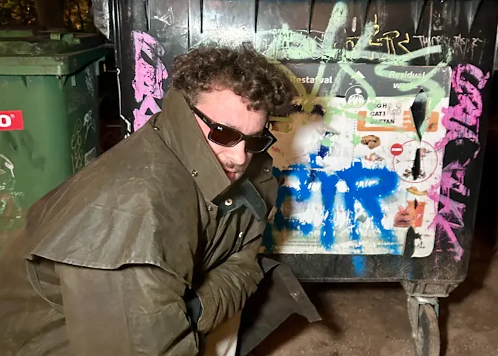 NiXiE invites Embassador Dulgoon