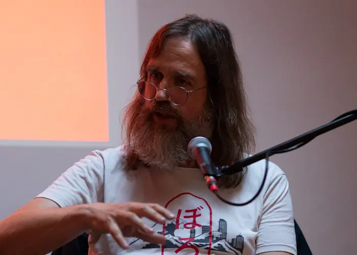 Outsiders: Gravity Network w/ John Doran & Miloš Hroch (Talk)