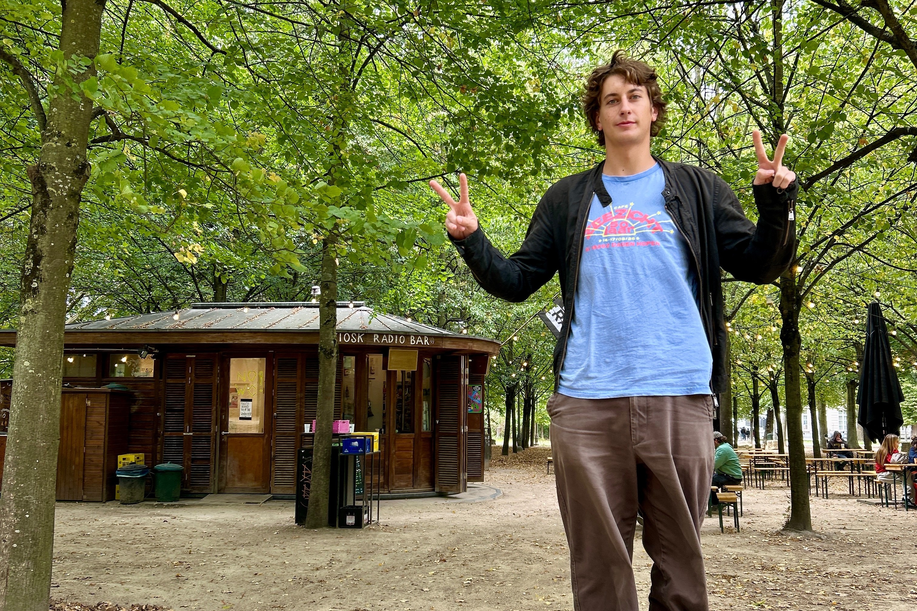 Het Bos w/ Tobias Huycke