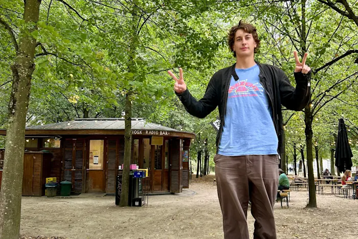 Het Bos w/ Tobias Huycke