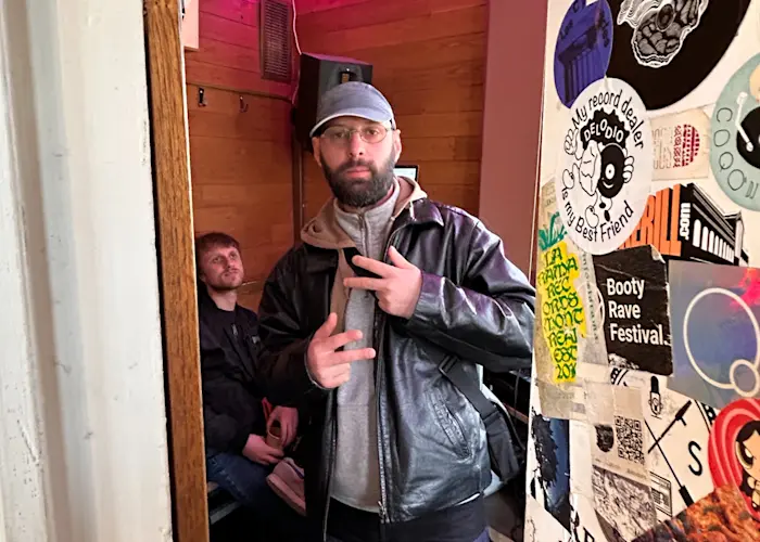 Expanded Audio Resistance w/ Weird Dust