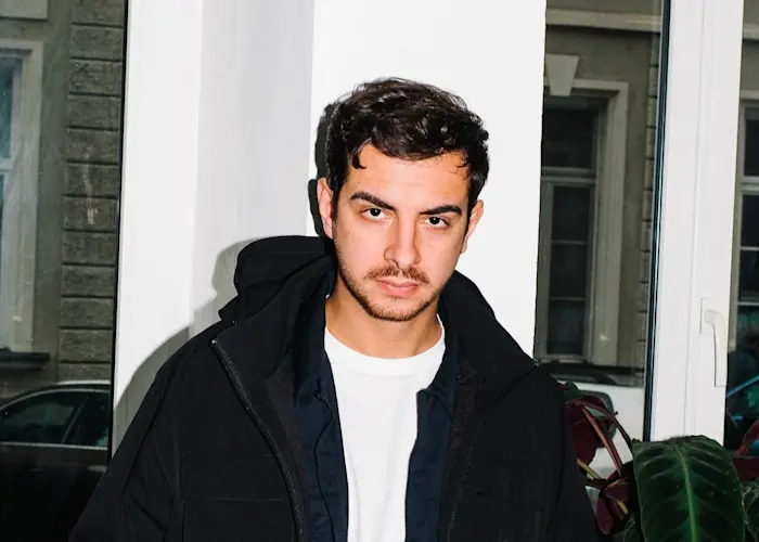 Outsiders: Gang of Ducks w/ Stenny