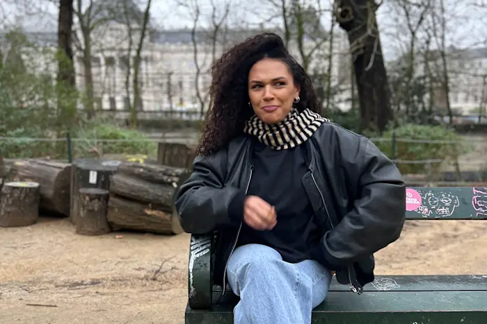 Mengelmoes invites Bibi Seck