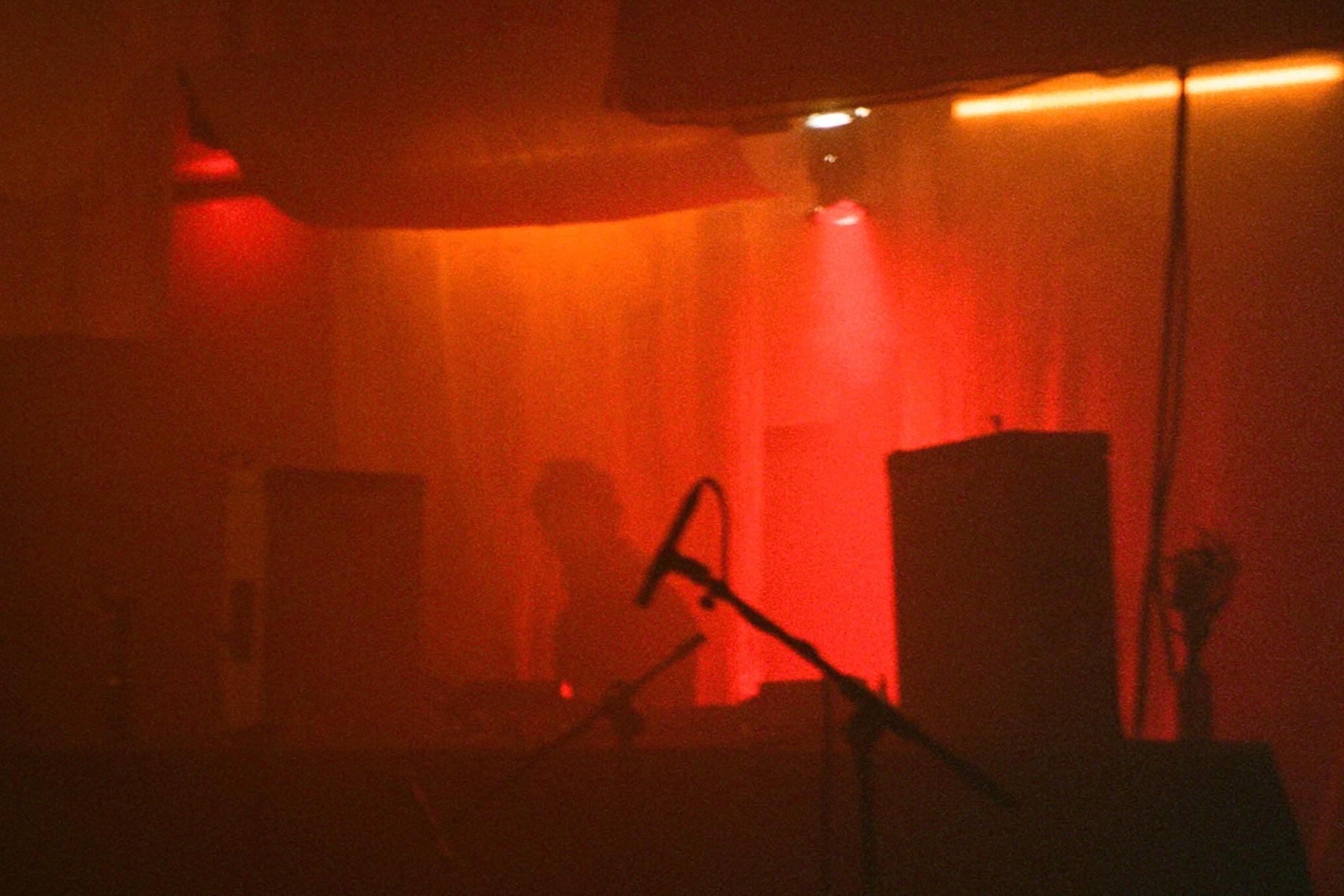 Outsiders: kinetic w/ Dj wiggles & Daksh