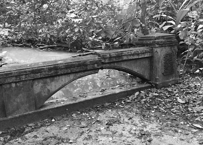 Outsiders: Darker Than Wax w/ Bongomann & The Professionel