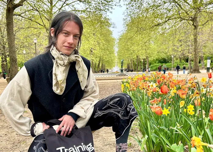 UNBURDENED BONES w/ La Zza Ro