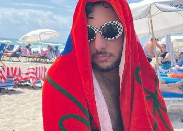 Outsiders: Invisible City w/ Mike Medow