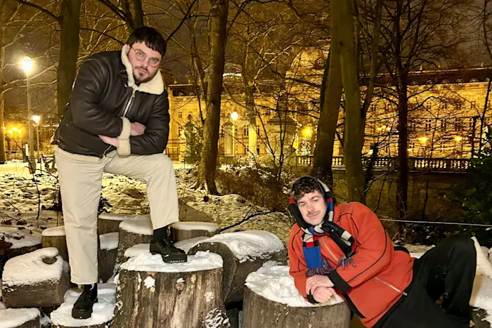  La Cucaracha w/ Gouren & Robz