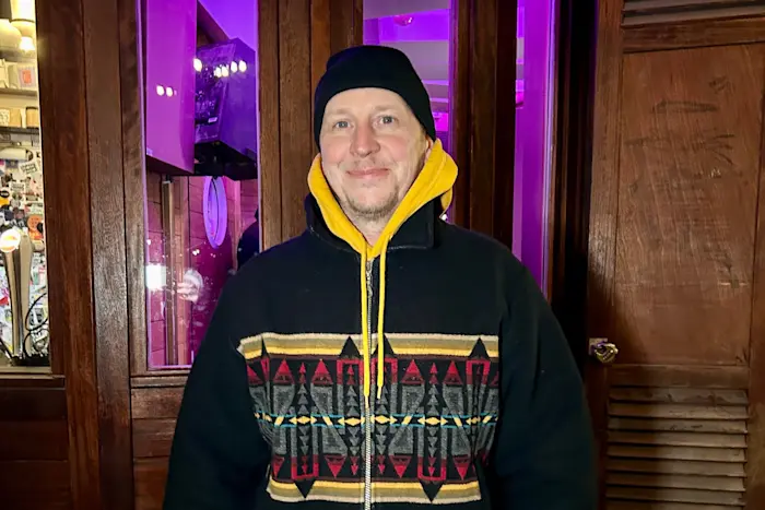 OOMBOI LAUW