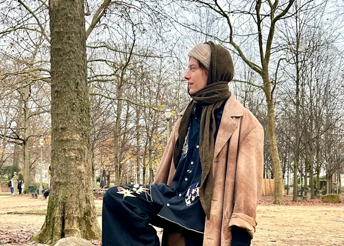 UNBURDENED BONES w/ Lazzaro