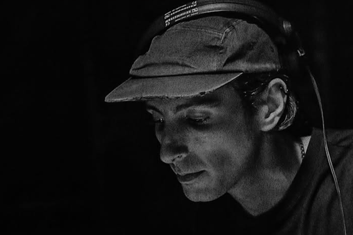 Outsiders: Mayss w/ DAO – Signal Drift