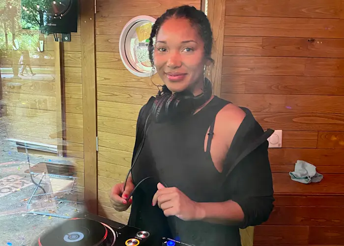 Radio Sans Frontieres w/ Kym Mbémbé